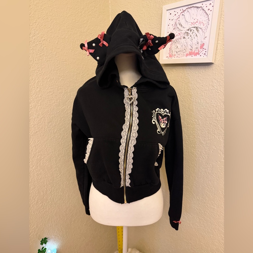 Kuromi Sanrio Lace Ribbon Crop Hoodie Women's/Junior's Size Small - Picture 10 of 10